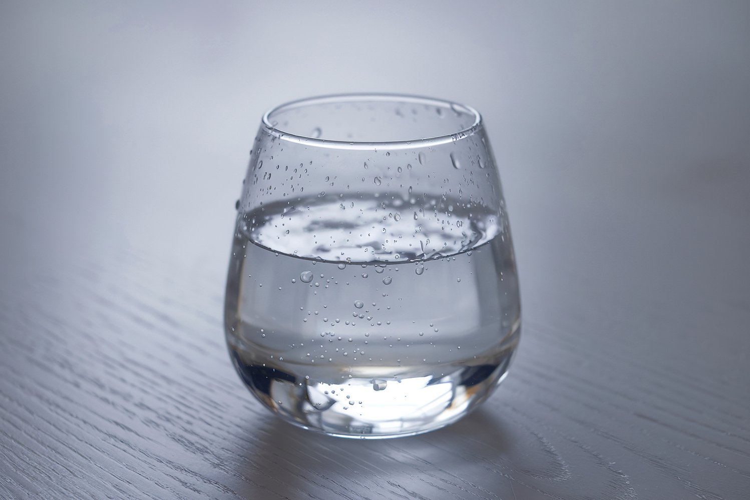 Glas Wasser